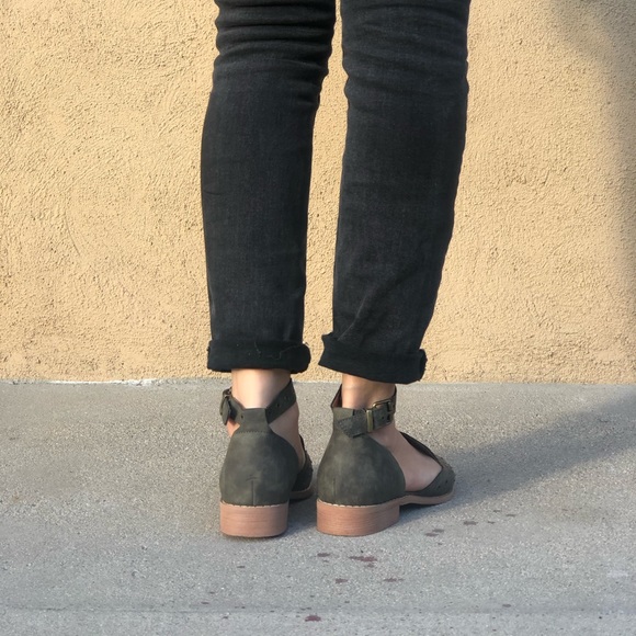 Montana Ankle Flat - Picture 3 of 3